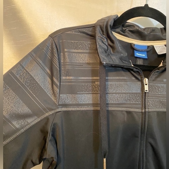 NWOT  Reebok Black Full Zip Jacket Shiny Woven Ladies Lg - Picture 5 of 13